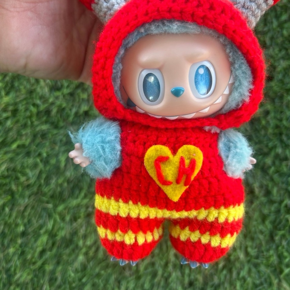 LABUBU OUTFIT - Picture 3 of 4